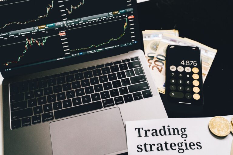How Forex Trading with Metatrader 4 Simplifies Complex Strategies