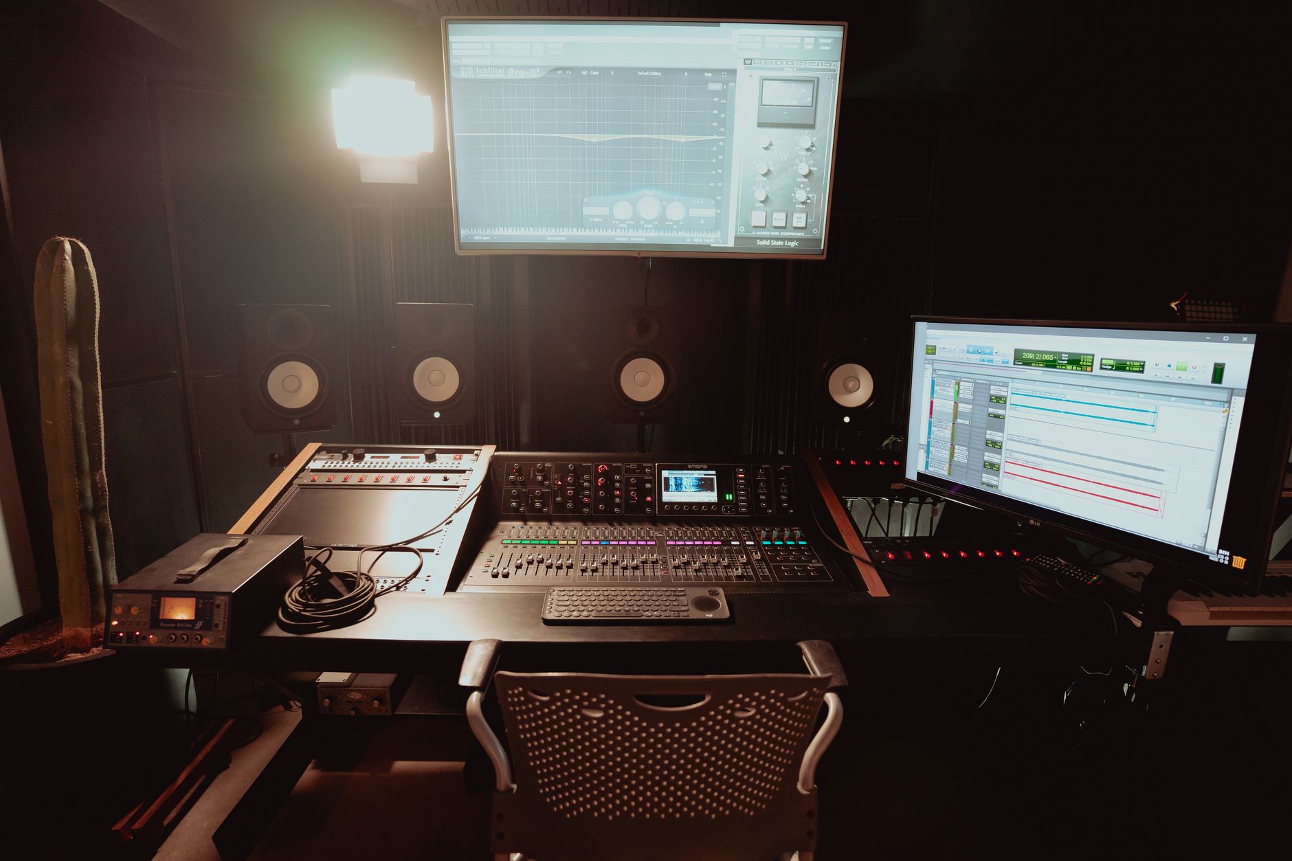 Music Studio Workstations Designed for Professional Sound